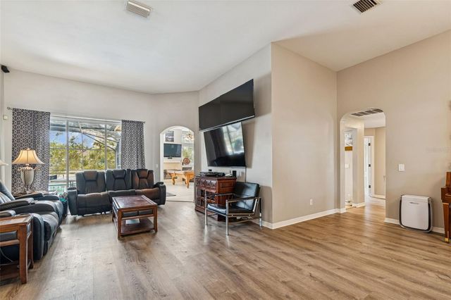 16711 LONGLEAT DRIVE, Lutz, FL 33549