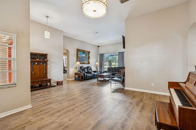 16711 LONGLEAT DRIVE, Lutz, FL 33549