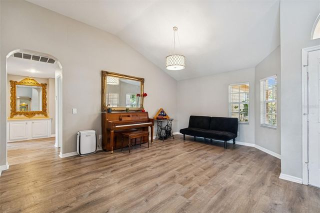 16711 LONGLEAT DRIVE, Lutz, FL 33549