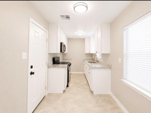 11938 Flushing Meadows Drive, Houston, TX 77089