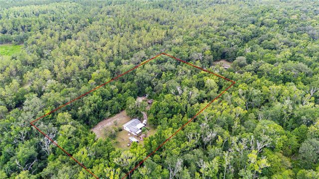 14702 CR 719, Webster, FL 33597