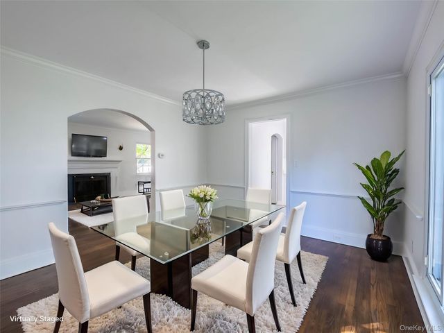 109 Chase Road, Manhasset, NY 11030