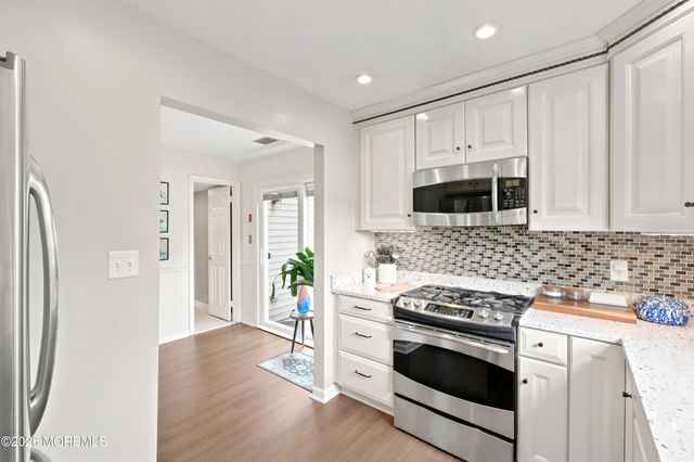 1 Revere Court, Jackson, NJ 08527