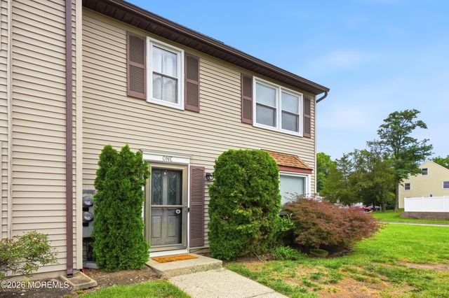 1 Revere Court, Jackson, NJ 08527