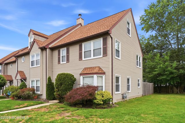 1 Revere Court, Jackson, NJ 08527