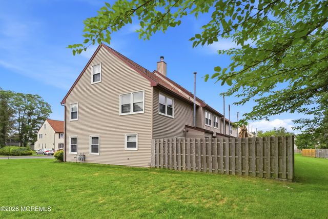 1 Revere Court, Jackson, NJ 08527