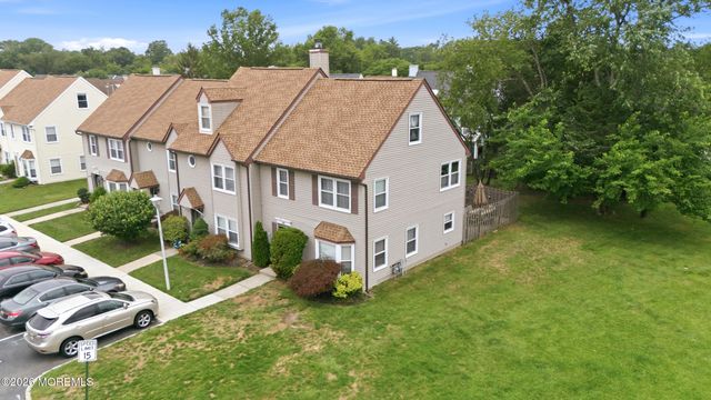 1 Revere Court, Jackson, NJ 08527