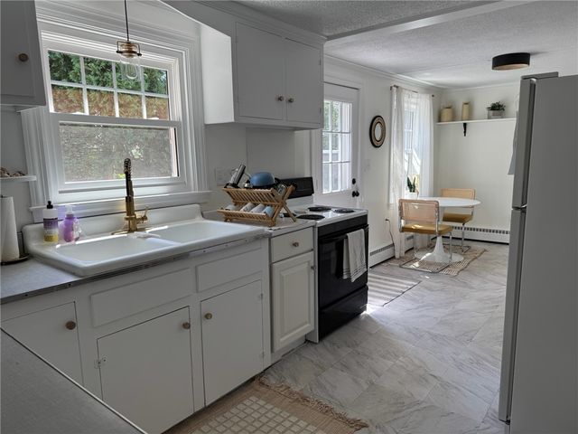 41 Dudley Avenue, Newport, RI 02840