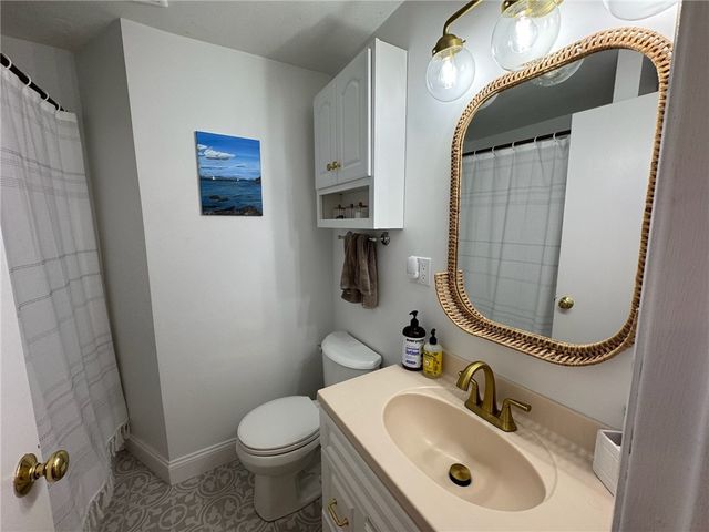 41 Dudley Avenue, Newport, RI 02840