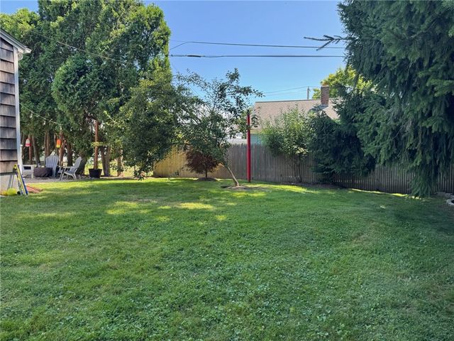 41 Dudley Avenue, Newport, RI 02840