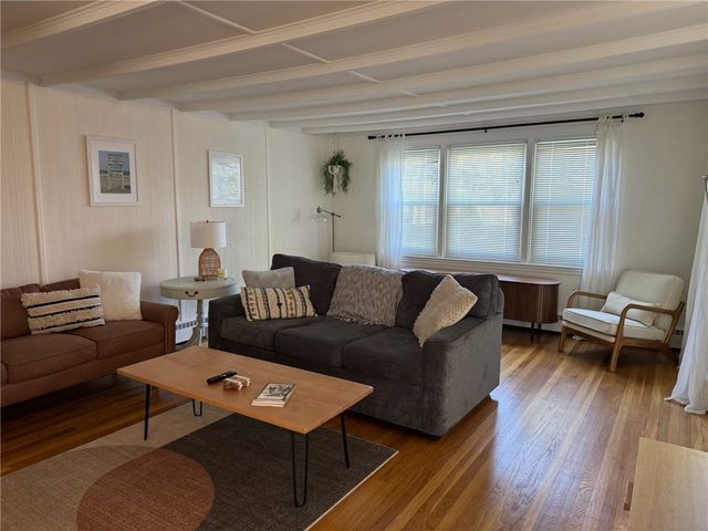 41 Dudley Avenue, Newport, RI 02840