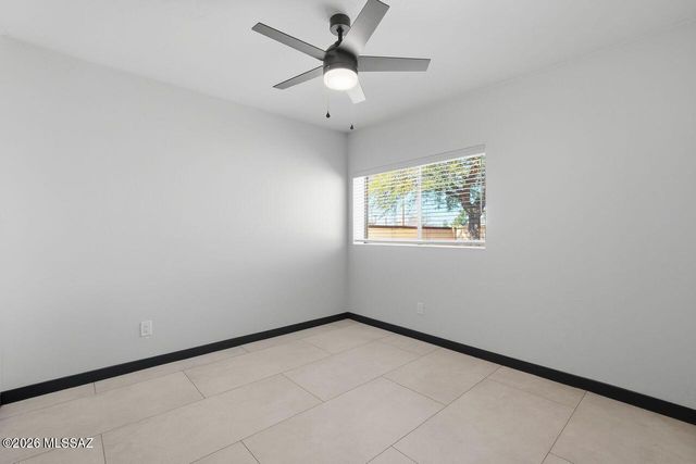 4711 E Silver Place, Tucson, AZ 85712