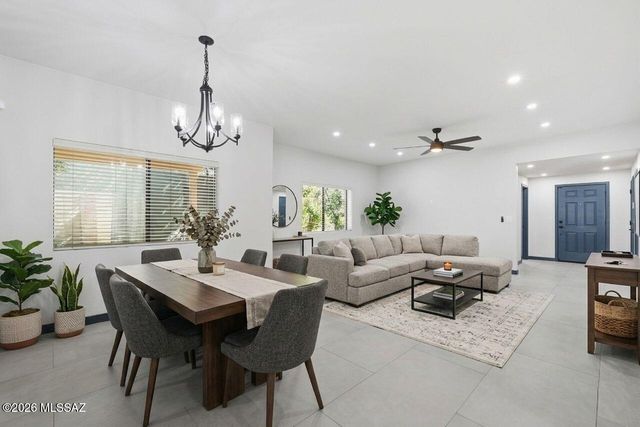 4711 E Silver Place, Tucson, AZ 85712