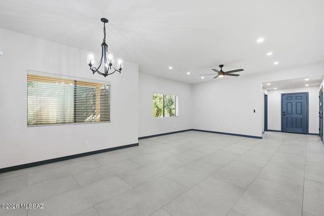 4711 E Silver Place, Tucson, AZ 85712