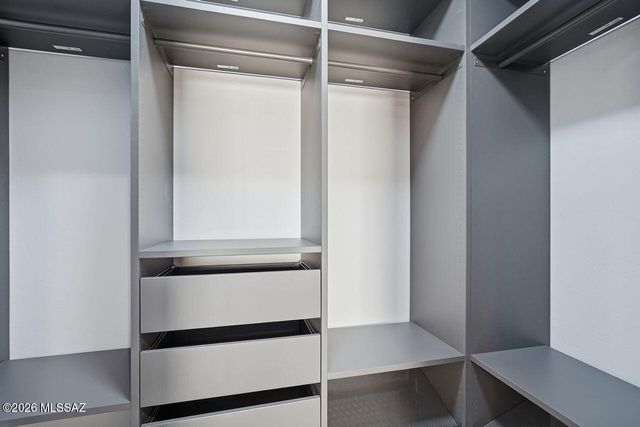 4711 E Silver Place, Tucson, AZ 85712