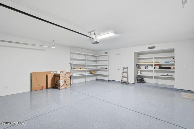 4711 E Silver Place, Tucson, AZ 85712