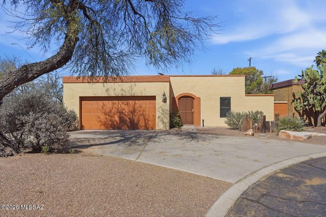 4711 E Silver Place, Tucson, AZ 85712