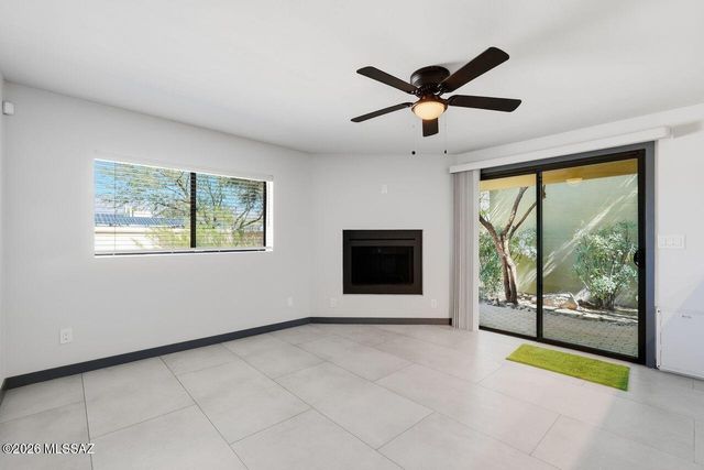 4711 E Silver Place, Tucson, AZ 85712