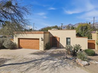 4711 E Silver Place, Tucson, AZ 85712
