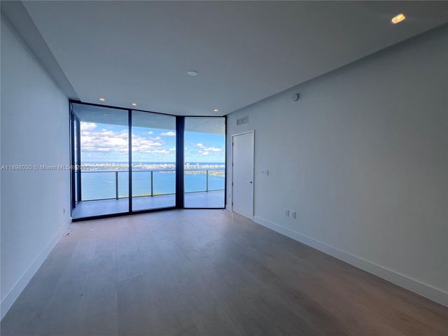 700 NE 24th St 5107, Miami, FL 33137