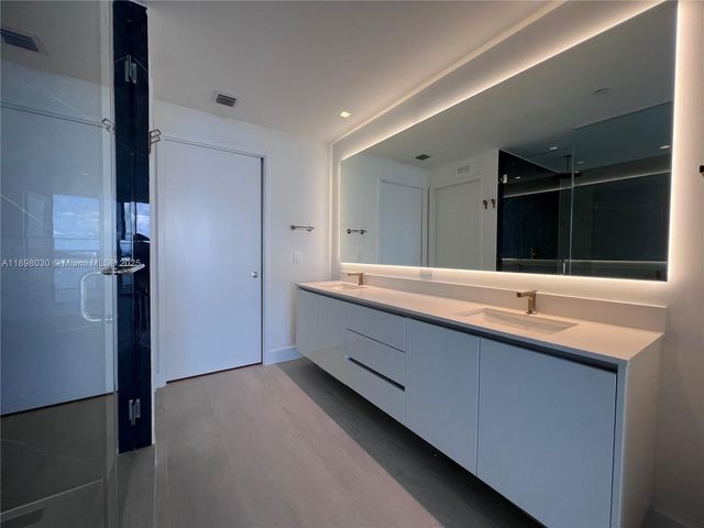 700 NE 24th St 5107, Miami, FL 33137