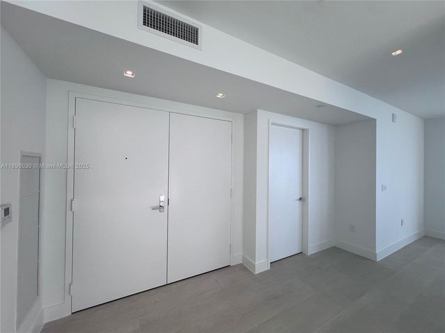 700 NE 24th St 5107, Miami, FL 33137