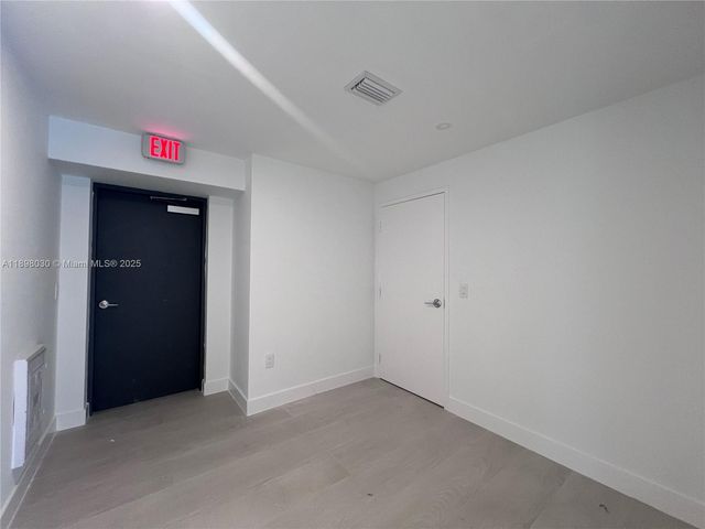 700 NE 24th St 5107, Miami, FL 33137