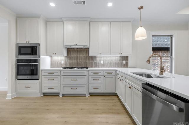 194 Fletcher Ridge Drive, Little Rock, AR 72223