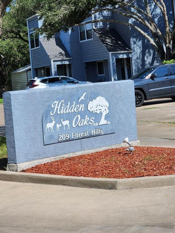 209 Forest Hills 111, Rockport, TX 78382