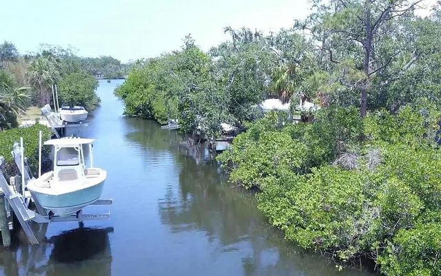 608 BITTNER BOULEVARD, Nokomis, FL 34275