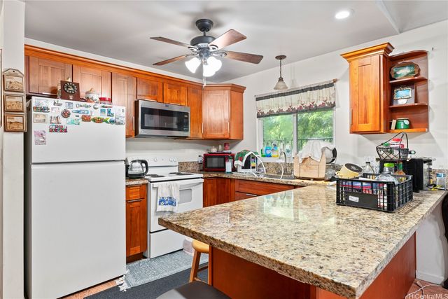 94-309 Waikele Road 1, Waipahu, HI 96797