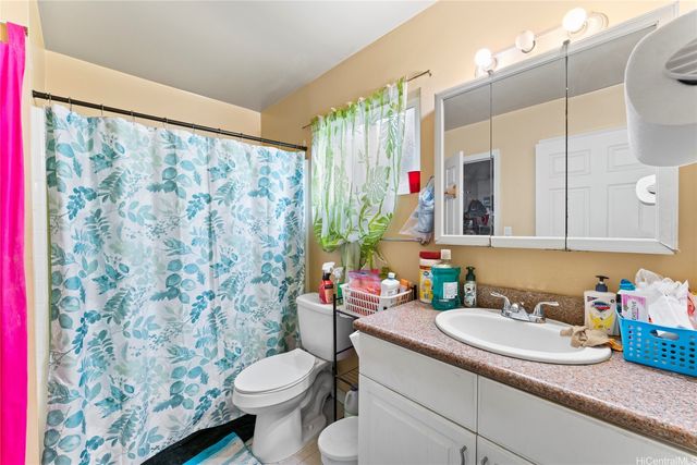 94-309 Waikele Road 1, Waipahu, HI 96797