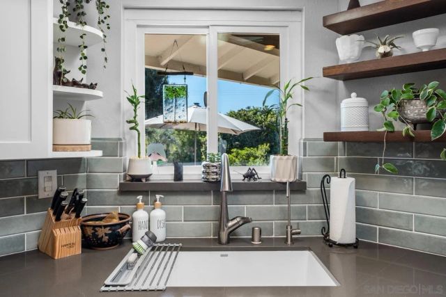 14118 Ipava Dr, Poway, CA 92064