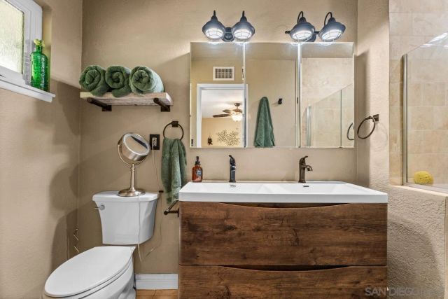 14118 Ipava Dr, Poway, CA 92064