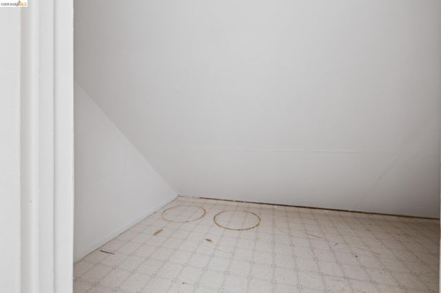 1021 Santa Ines Ct, Oakland, CA 94601