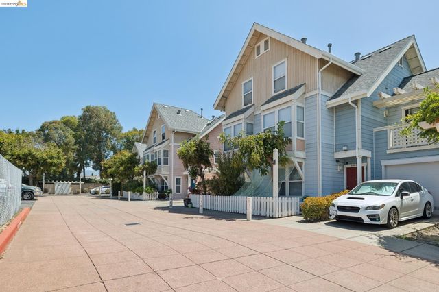 1021 Santa Ines Ct, Oakland, CA 94601