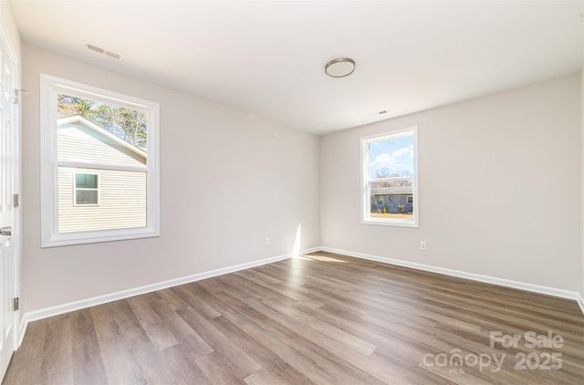 2206 Hillcrest Avenue, Albemarle, NC 28001