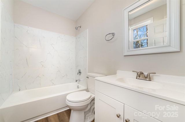 2206 Hillcrest Avenue, Albemarle, NC 28001