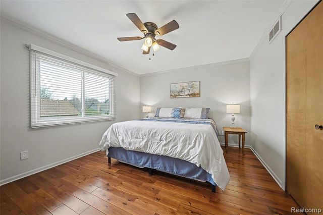 37764 Stableview Drive, Farmington, MI 48335