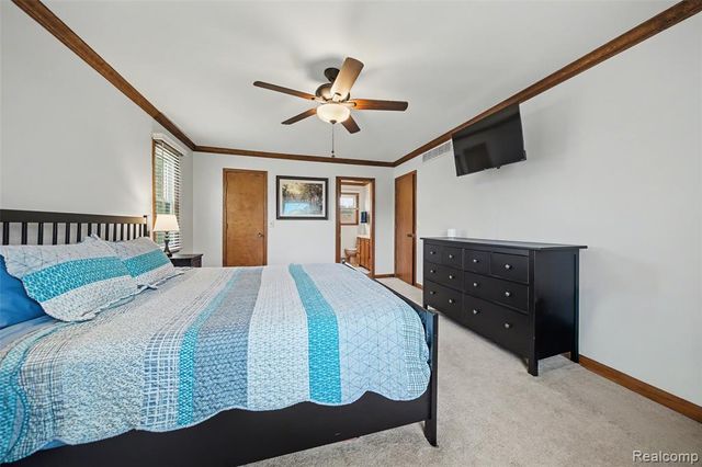 37764 Stableview Drive, Farmington, MI 48335