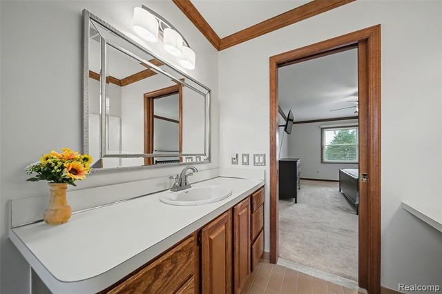 37764 Stableview Drive, Farmington, MI 48335