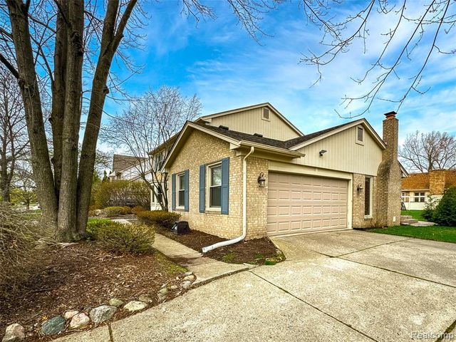 37764 Stableview Drive, Farmington, MI 48335