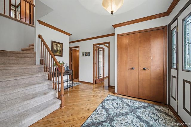 37764 Stableview Drive, Farmington, MI 48335