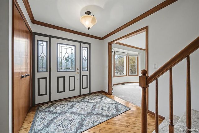 37764 Stableview Drive, Farmington, MI 48335