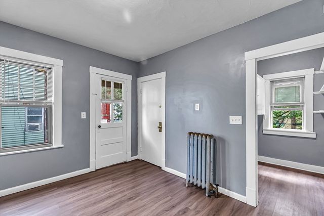 518-520 Armory St, Springfield, MA 01104