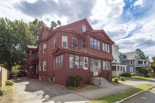 518-520 Armory St, Springfield, MA 01104