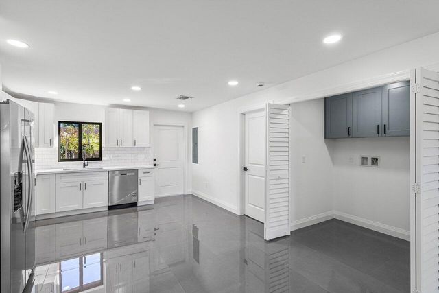 1827 Palm Acres Drive 1, Palm Springs, FL 33406