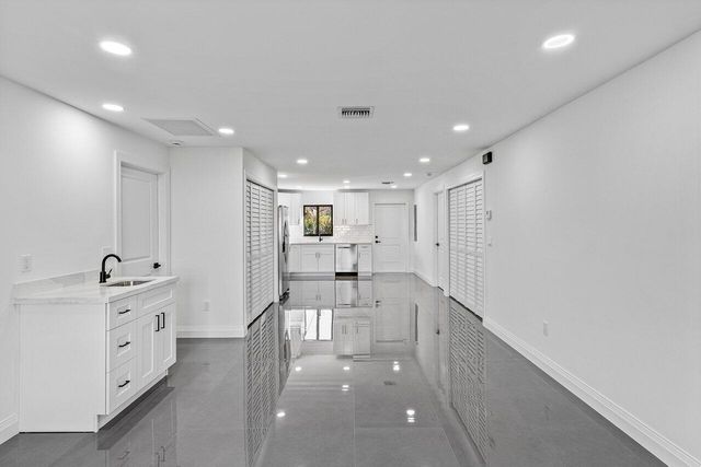 1827 Palm Acres Drive 1, Palm Springs, FL 33406