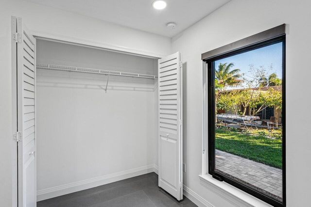 1827 Palm Acres Drive 1, Palm Springs, FL 33406