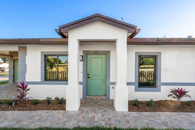 1827 Palm Acres Drive 1, Palm Springs, FL 33406